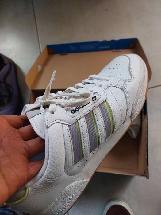 Adidas Continental 80 Stripes (Size 10)