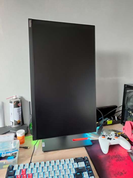Lenovo ThinkVision QHD 1440p 24" Monitor (usb-c display)