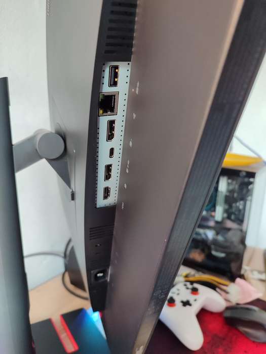 Lenovo ThinkVision QHD 1440p 24" Monitor (usb-c display)