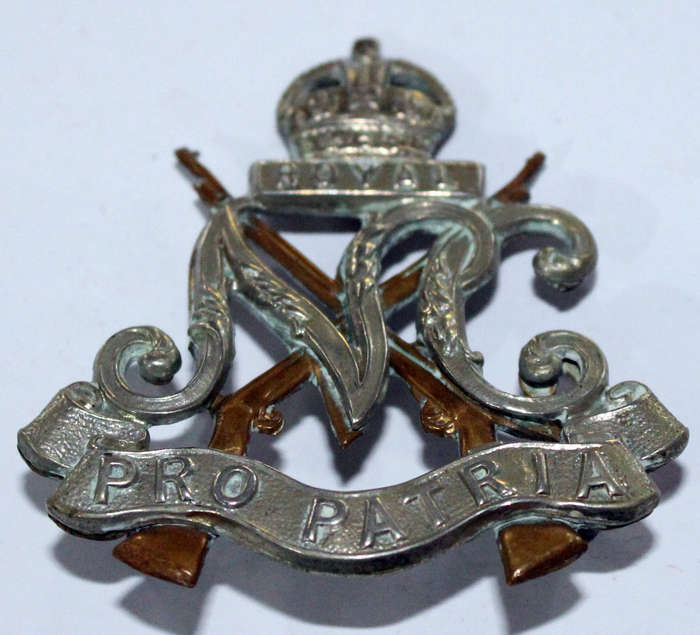 Royal Natal Carbineers cap badge