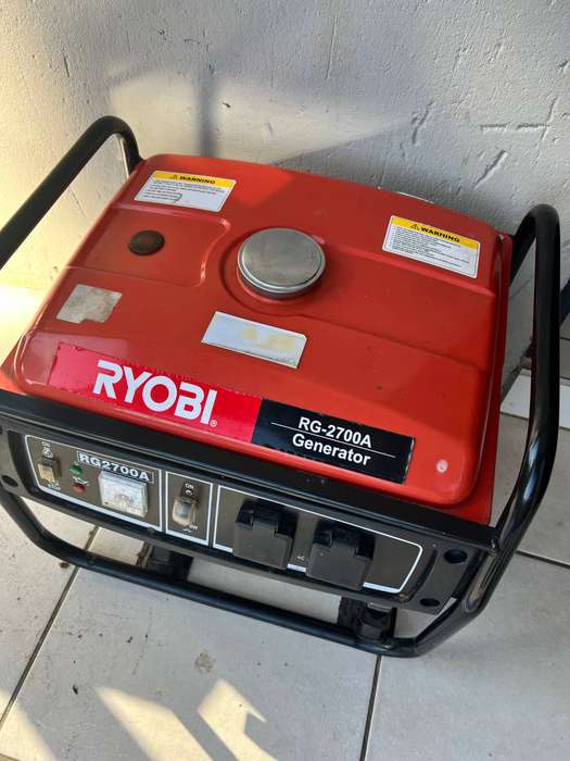 Ryobi Generator  2500W 4-Stroke Pull-Start