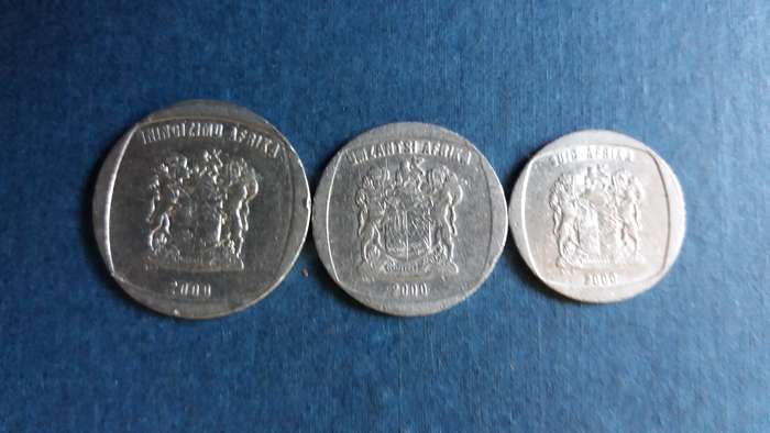 South Africa 2000 R5, R2 & R1 * Old Coat of Arms* Difficult to find