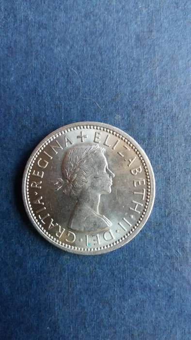 United Kingdom 1967 2 Shillings * Queen Elizabeth*