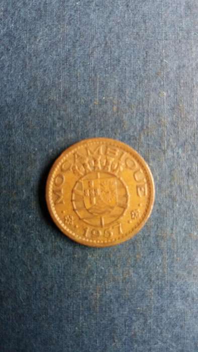 Mozambique 1957 50 Centavos
