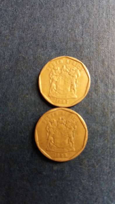 South Africa 1997 & 1998 10 cent * 2 x coins* 1998 10c Difficult to find