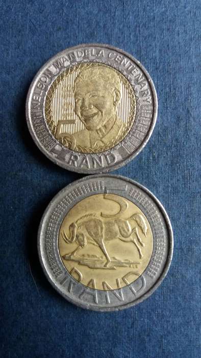 South Africa 2018 R5 - Mandela & Wildebeest * 2 x coins* Wildebeest coin is difficult to find