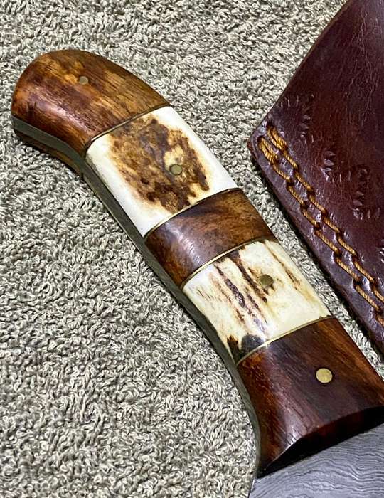 Damascus Knife - includes leather sheath
