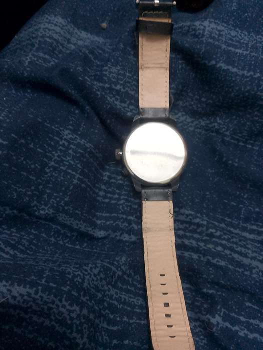 KTEVI MENS WATCH