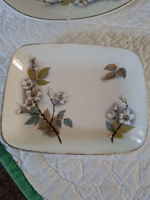 Midwinter Stylecraft Orchard Blossom Two Tier Cake Stand and extra dish