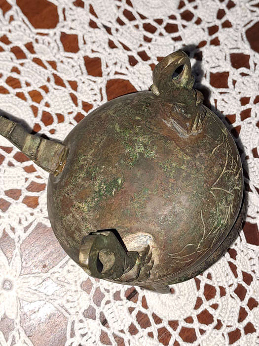 VERY old bronze chinese tripod censer