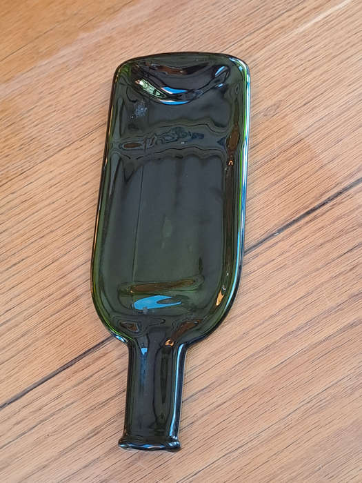 vintage up cycled apperitif bottle glass board