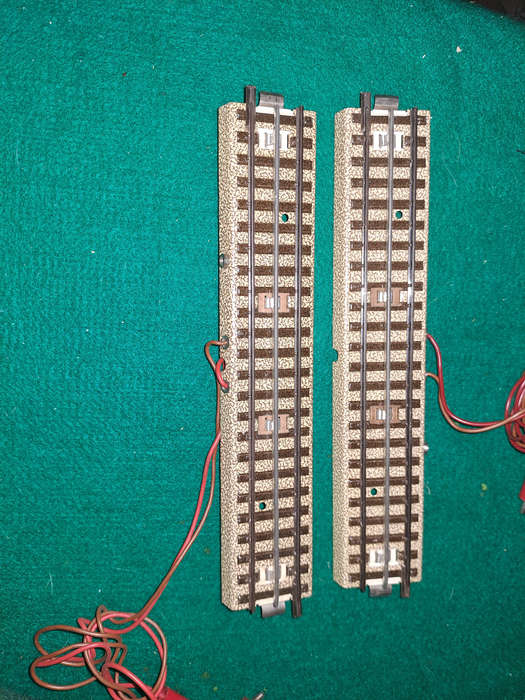 Matklin ho 3 rail electric track section Each
