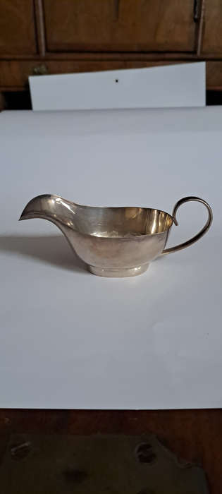 JC & Co ltd gravy boat