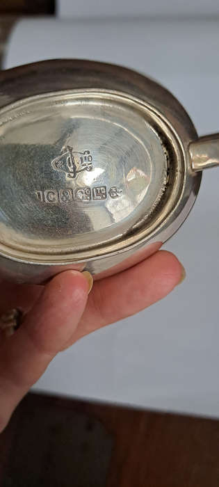 JC & Co ltd gravy boat