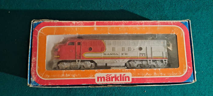 Markli HO 3060 Santa Fe Diesel locomotive in original box