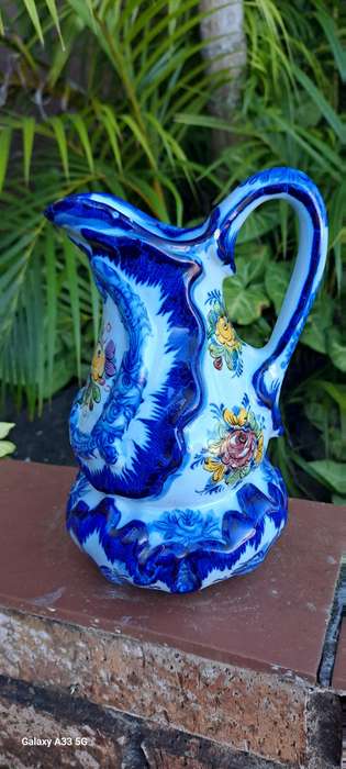 Beautiful  Portuguese decorative Jug  Vestal Alcubaca