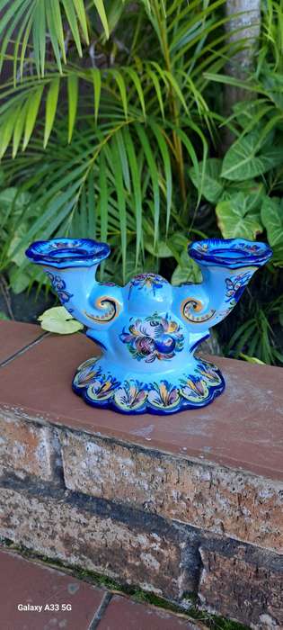 stunning Portuguese decorative 2 x candle holder Vestal Alcubaca