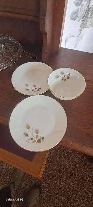 Spanish Pontesa 53pce dinner service complete
