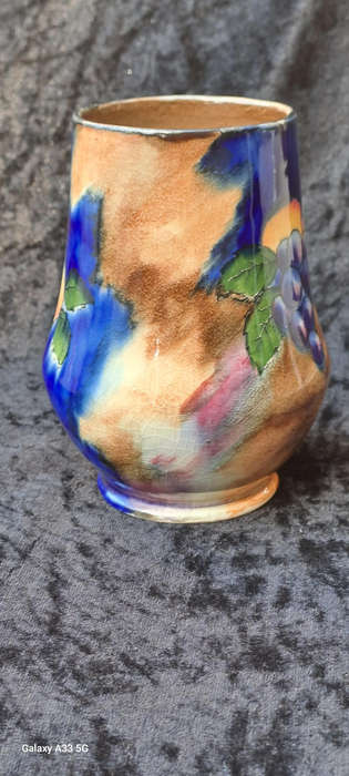 H&K Tunstall `Autumn` vase 1933 - 1942