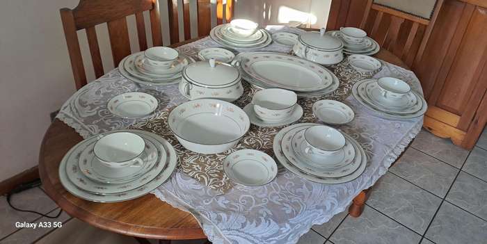 Noritake Glenaire 2060 10 place tea coffee set complete also listed compl. dinner service