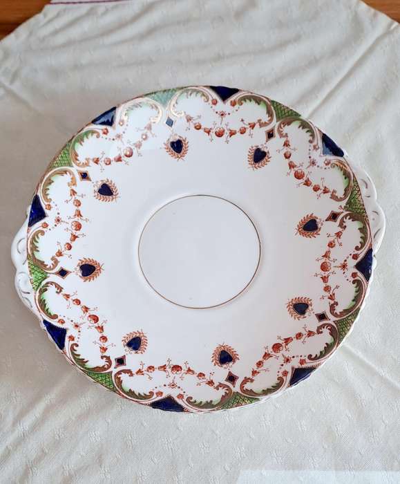vintage beautiful large plate/platter/saucer for tureen?