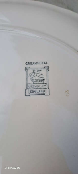 Grindley creampetal large deep oval platter 36x30xm 4cm tall
