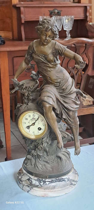 Louis & François Moreau, 'Premier Fruit', patinated spelter clock, H 52 cm