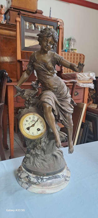 Louis & François Moreau, 'Premier Fruit', patinated spelter clock, H 52 cm