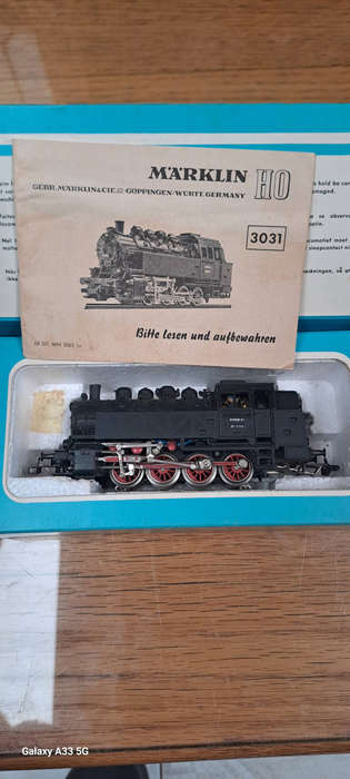 Marklin HO 3031 DR 81 DB locomotive IOP and with original booklet
