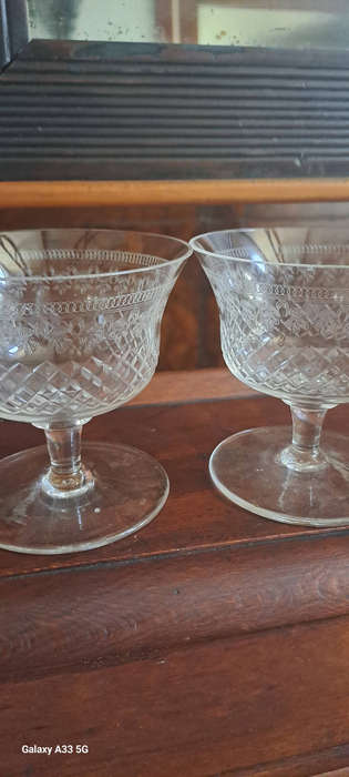 Pall Mall Lady Hamilton glass Victorian pair