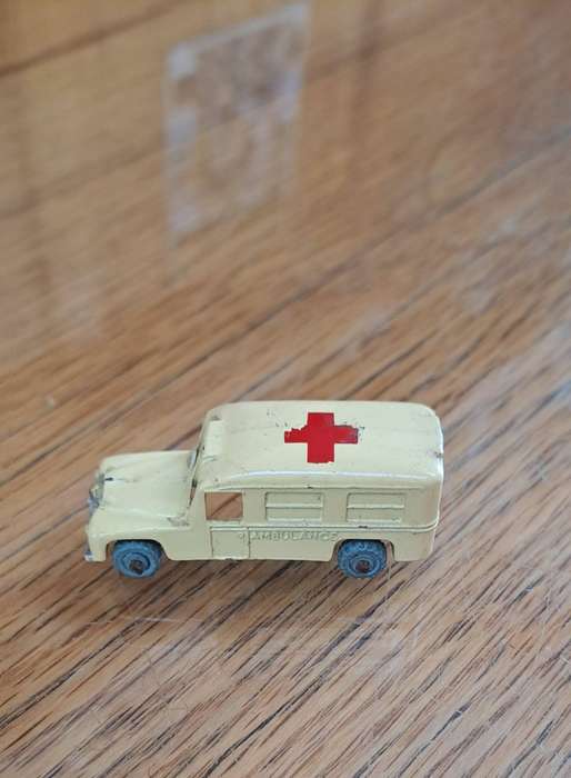 Lesney Matchbox No 14b Ambulance still nice