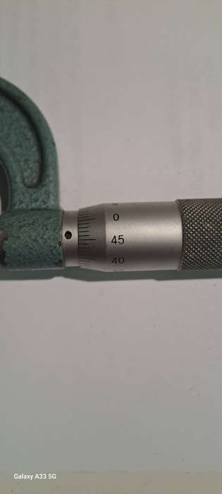 Mitutoyo micrometer in original case with paper