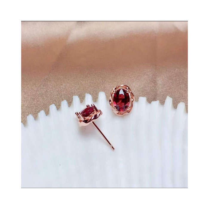 Red rose earrings