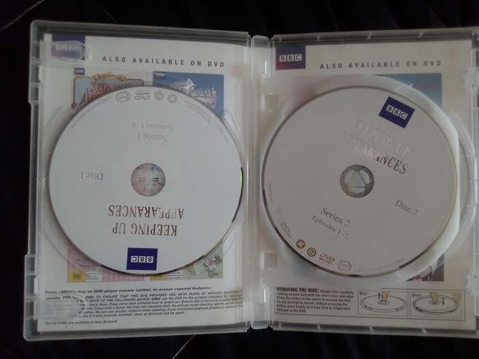 Keeping Up Appearances Series 1 & 2 DVD