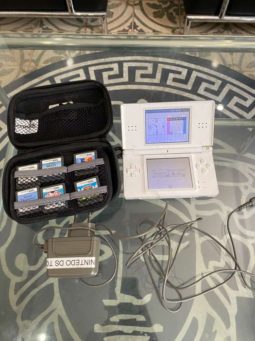 Nintendo ds complete with games bid for all !!!