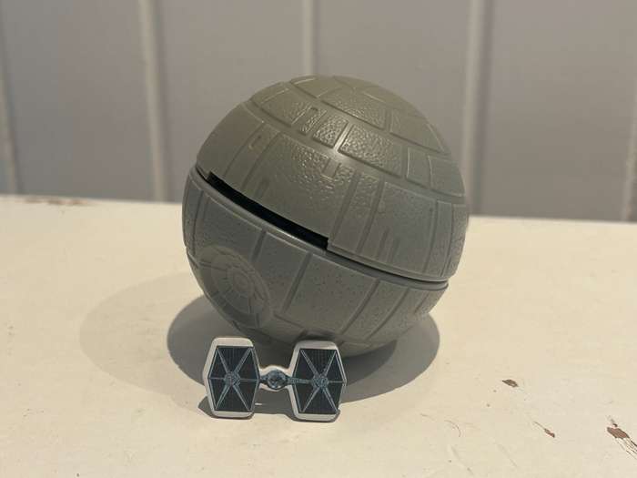 Star Wars Trilogy 1997 DEATH STAR fast food premium Toy by KFC