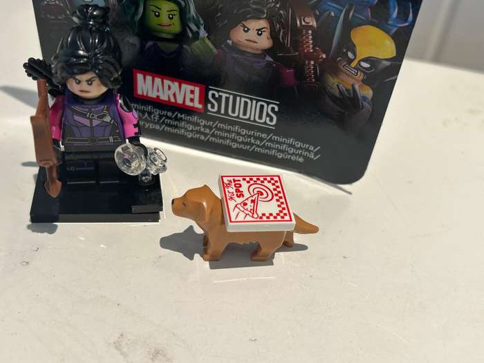 LEGO Marvel Superheroes KATY BISHOP Hawkeye figure