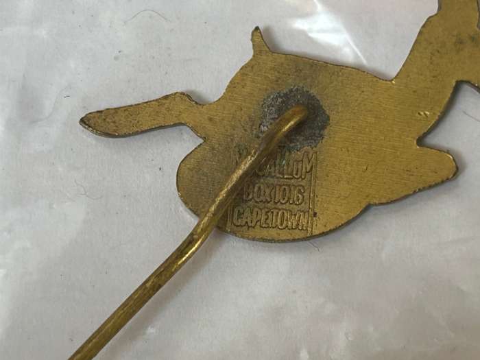 1955 South Africa RUGBY SPRINGBOKS Vs BRITISH LIONS & AUSTRALIAN TOUR Supporters metal Pins
