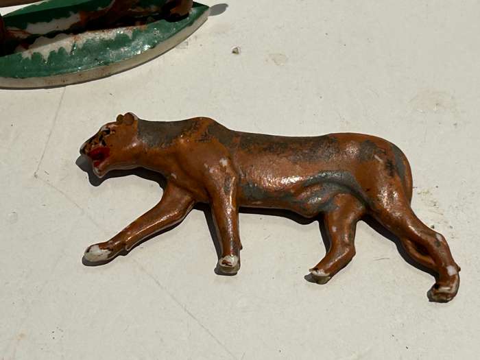 A vintage 1960s - 1970s Genuine LION