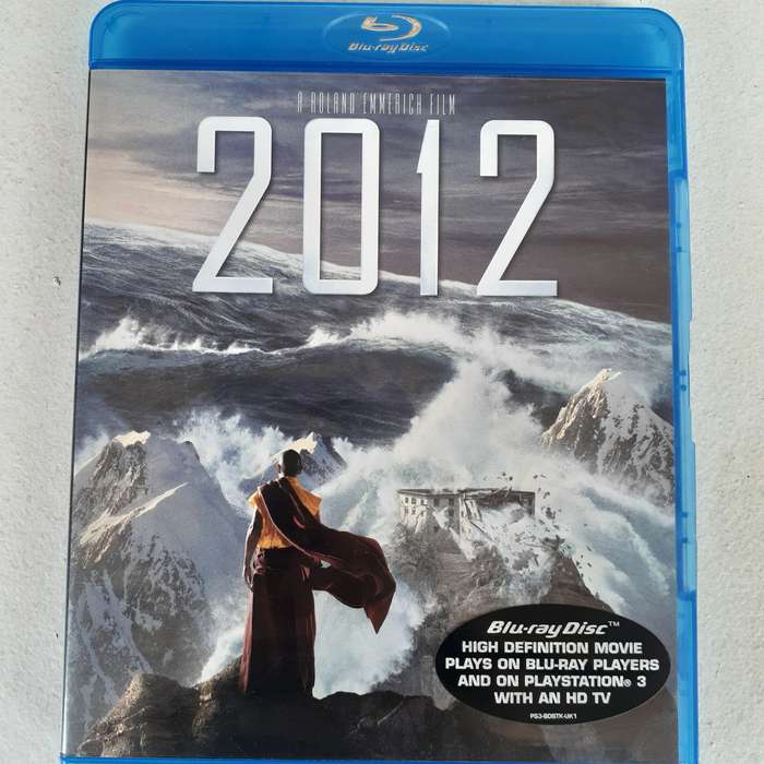 2012 (A Roland Emmerich Film) [Blu-ray Movie]