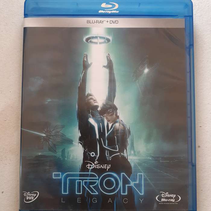 Tron: Legacy (2 Disc Edition) [Blu-ray + DVD Movie]