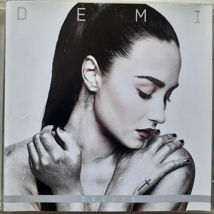 Demi Lovato - Demi: Deluxe (2014)