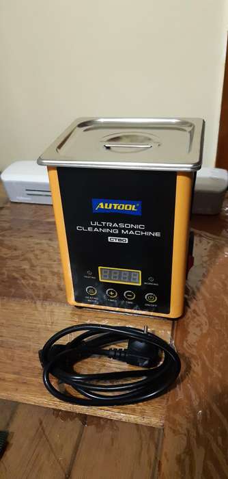 Autool Ultrasonic Cleaner CT80 for sale. New. 3 year warrenty. Can also clean injectors.
