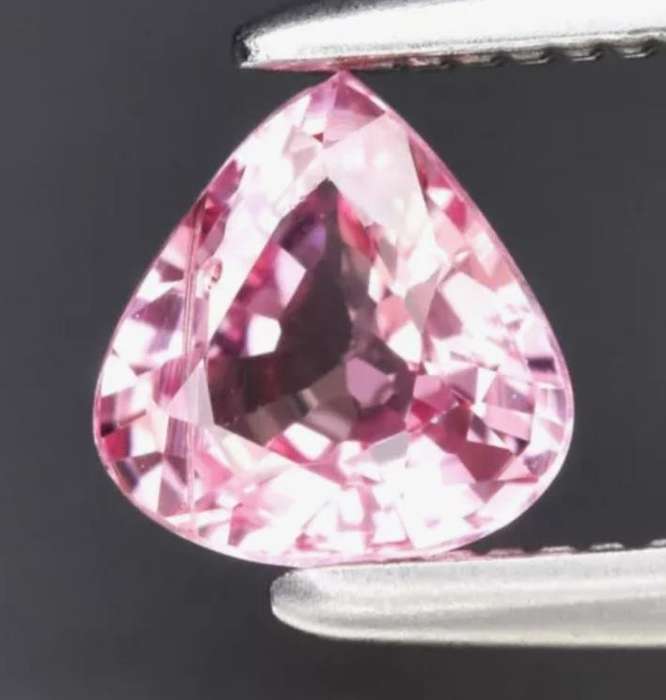 Natural Purplish Pink Sapphire Pear cut