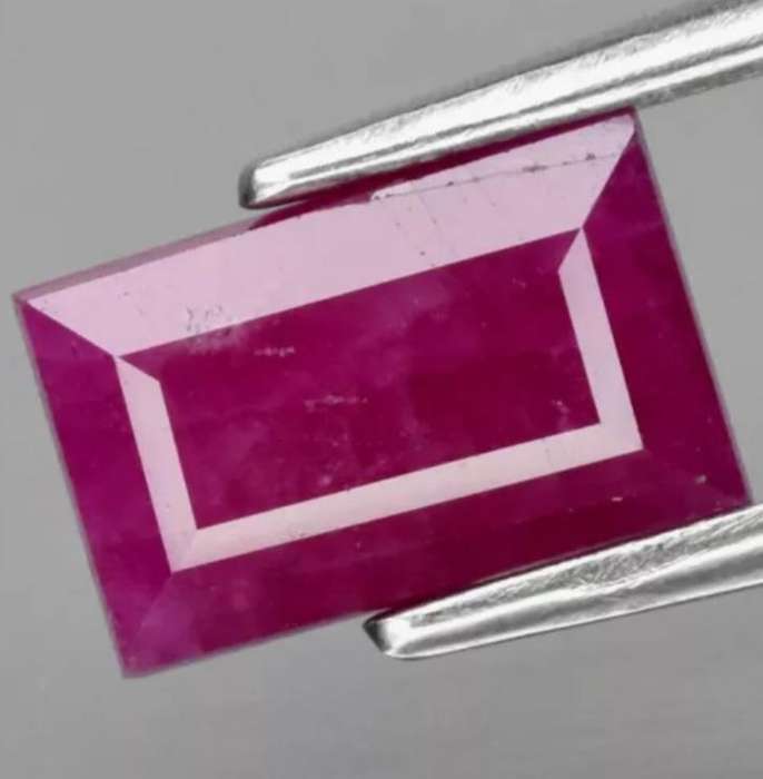 Beautiful 1.68ct Natural Baguette  Ruby