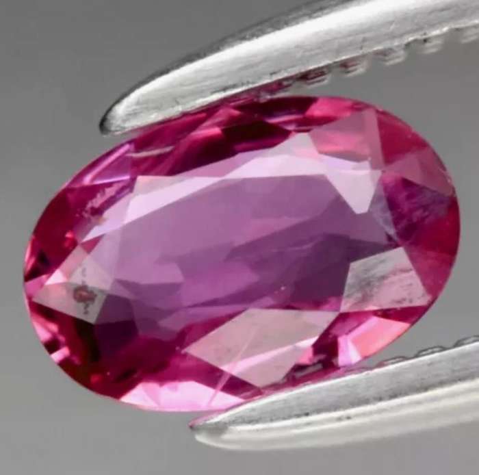 Natural Purplish Pink Sapphire Oval cut