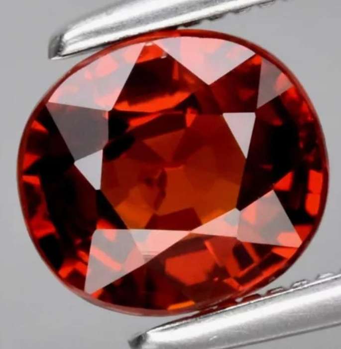 1.00ct Oval Cut Natural Orange Spessartite Garnet