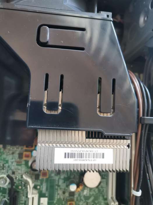 HP Compaq 8200 Elite Small Form Factor PC
