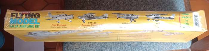 Guillow's ~ Flying Model ~  Cessna 150 24 inch wing span - 6069cm