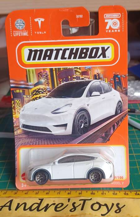 2022 Long Card ~ Matchbox 89/100 ~ Tesla Model Y